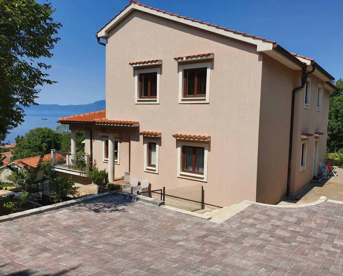 Studio Apartman Marti Кострена Екстер'єр фото